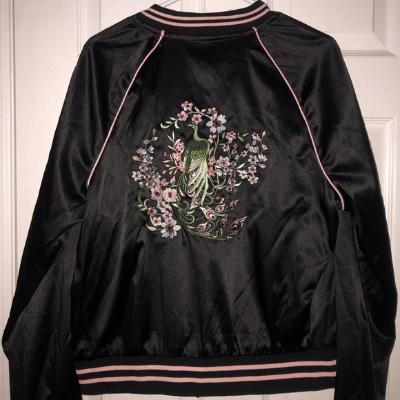 Suzy Shier bomber jacket with pink detailing. - Picture 2 of 3